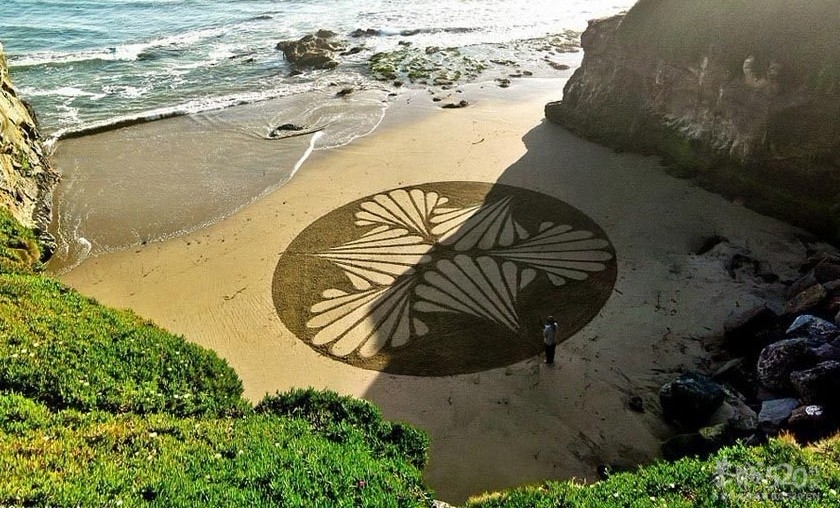 艺术家以沙滩为画布创作巨幅画作914 / 作者:裙角飞扬 / 帖子ID:11922