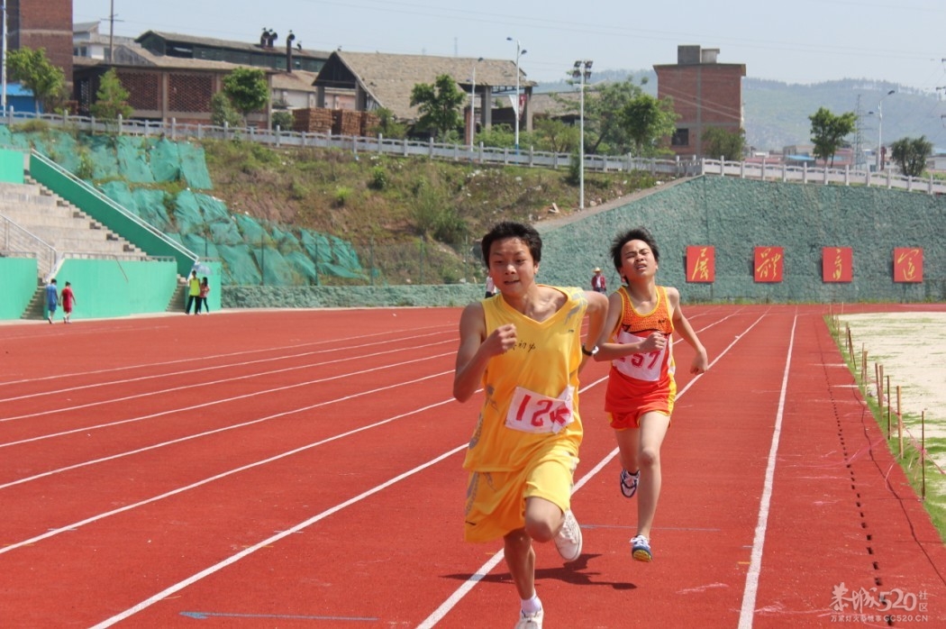 恭城瑶族自治县第十九届中小学生田径运动会124 / 作者:小紫 / 帖子ID:15405