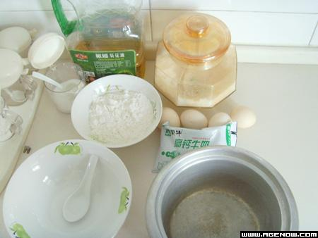 电饭煲做蛋糕~~~~就这样简单14 / 作者:小雨点 / 帖子ID:15531