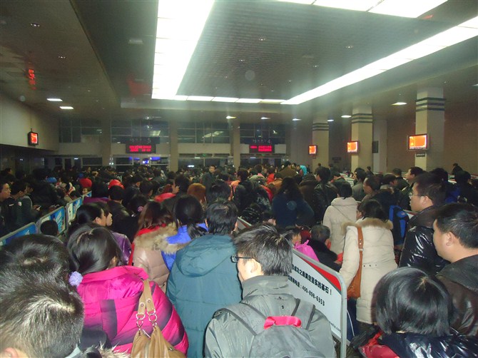 火车站啊。人太多了，伤不起啊。570 / 作者:∑⌒不过_如此 / 帖子ID:35759