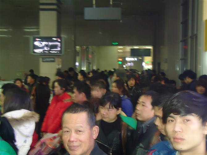 火车站啊。人太多了，伤不起啊。23 / 作者:∑⌒不过_如此 / 帖子ID:35759