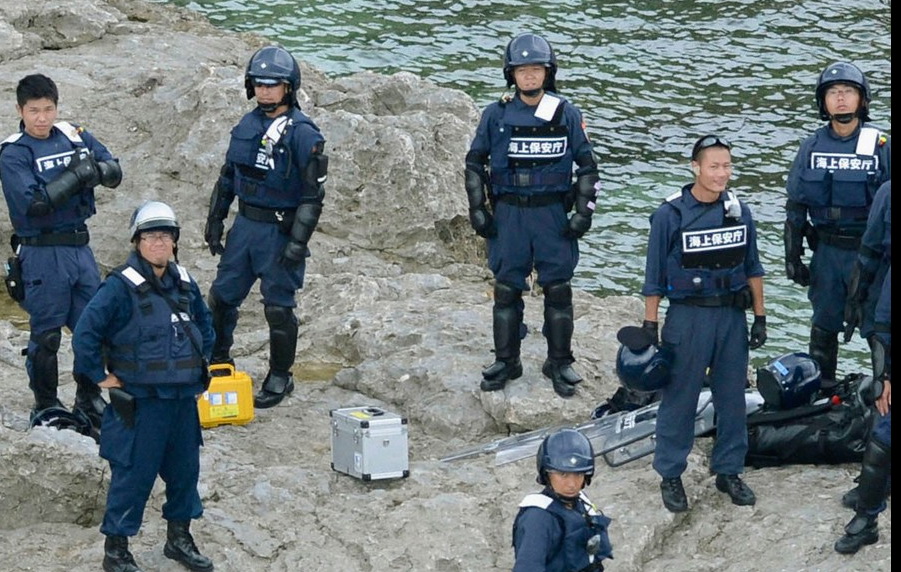 看日本牛气哄哄、数十名警察昨晚登上钓鱼岛！620 / 作者:平安大叔 / 帖子ID:54899
