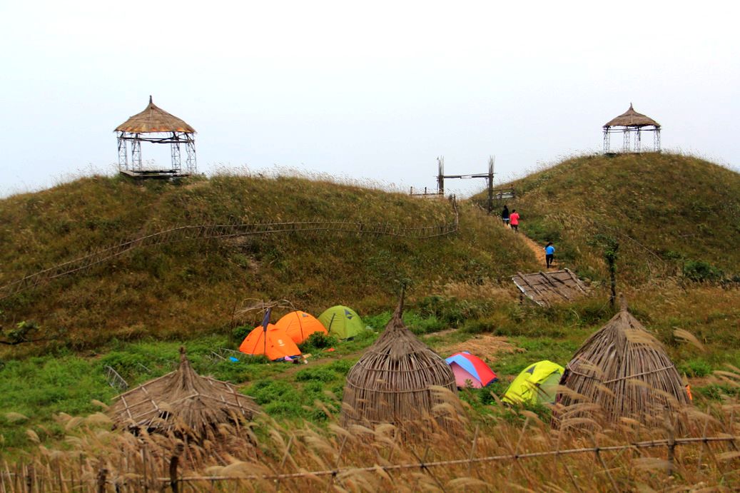 再走燕子山，  用脚步感受深秋的童话。。。。。。830 / 作者:人在旅途888 / 帖子ID:56841