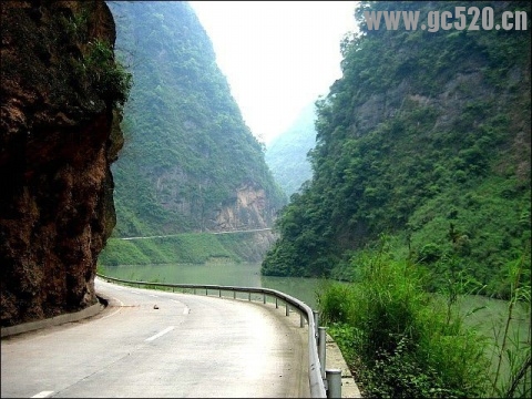 看过不同地域的山。再看看不同地域的水。310 / 作者:建筑19551213 / 帖子ID:105686