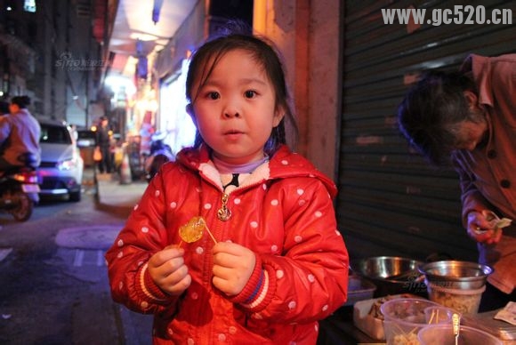 南昌老奶奶卖小吃1毛钱1串，20多年未涨价“挣一点就够296 / 作者:猫小萌 / 帖子ID:106034