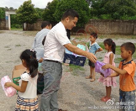 六一儿童节期间，团恭城县委开展以“七彩童年 欢乐校园”为主题的系列节庆活...436 / 作者:猫小萌 / 帖子ID:117012