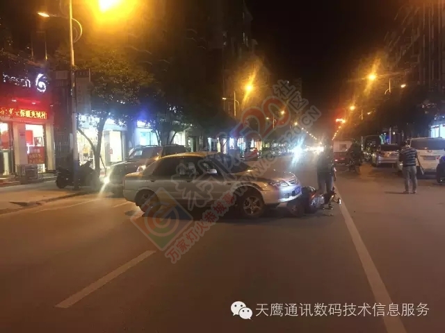 刚刚在茶南路红绿灯处发生交通事故506 / 作者:水墨茶江 / 帖子ID:185118