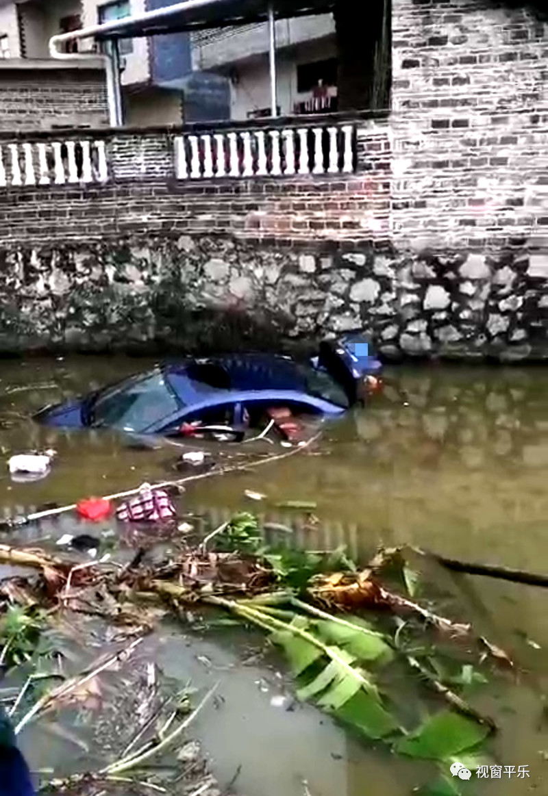 桂林一小车突然坠入鱼塘，造成2人死亡，3人失踪！454 / 作者:醉于山水 / 帖子ID:268440