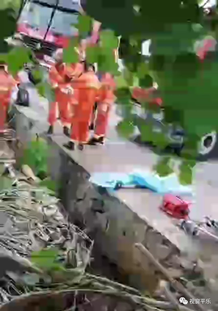 桂林一小车突然坠入鱼塘，造成2人死亡，3人失踪！661 / 作者:醉于山水 / 帖子ID:268440