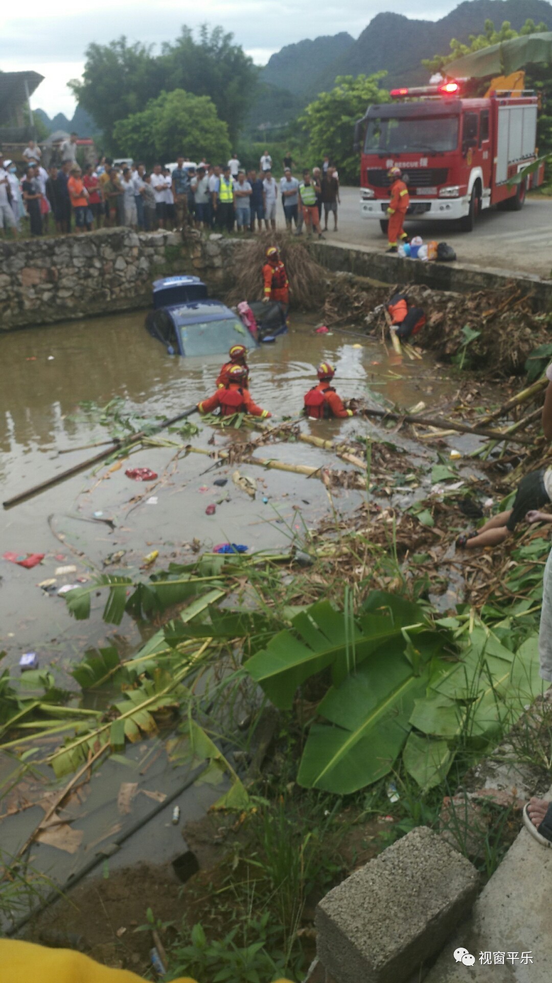 桂林一小车突然坠入鱼塘，造成2人死亡，3人失踪！43 / 作者:醉于山水 / 帖子ID:268440