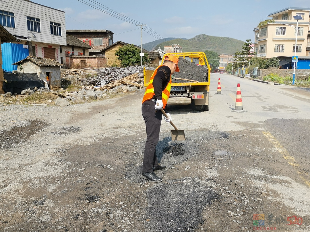 平安路口这段路开始修了238 / 作者:公路美学 / 帖子ID:293152