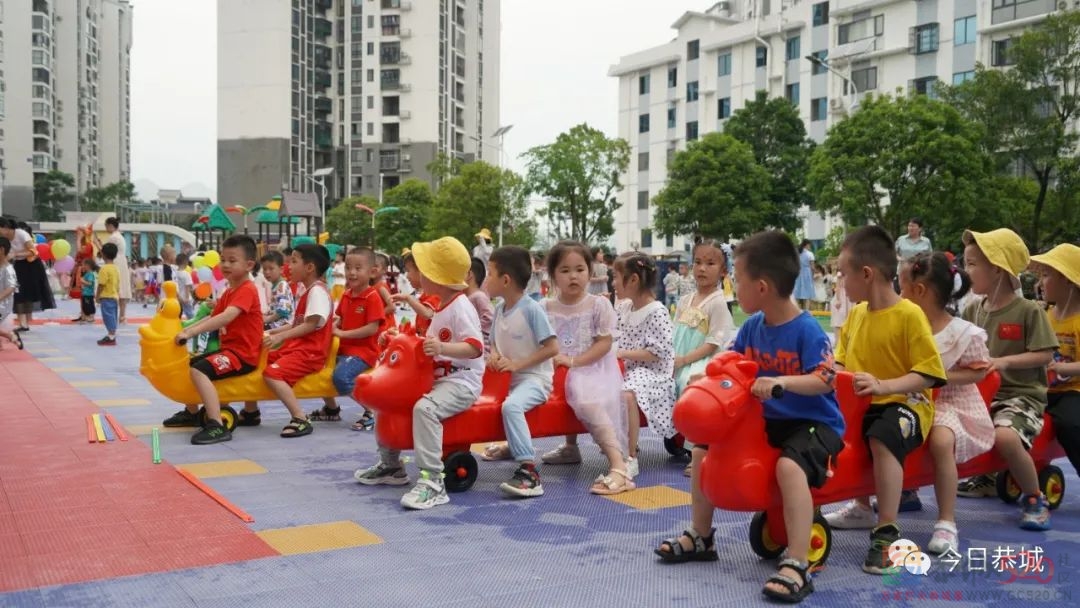 浓情端午，传承文化——恭城瑶族自治县民族幼儿园“我们的节日·端午”主题活动609 / 作者:论坛小编01 / 帖子ID:296128