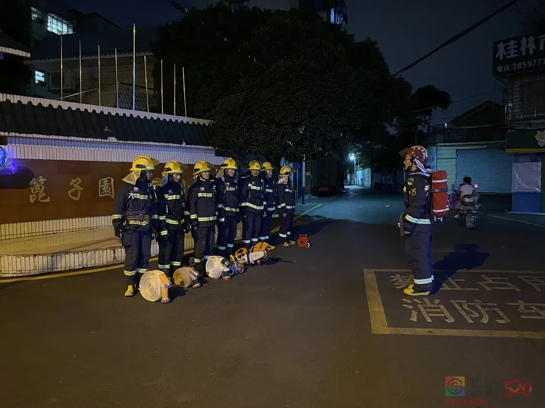 桂林消防联合多部门打通“生命通道” 拒绝“添堵”！82 / 作者:论坛小编01 / 帖子ID:299208