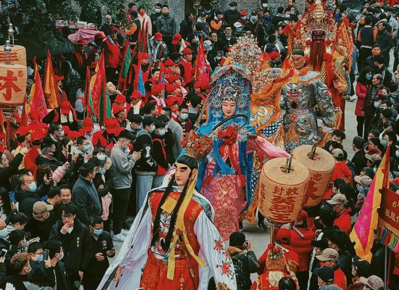 横空出世的“福建特供男神”，帅得全网眼都直了173 / 作者:儿时的回忆 / 帖子ID:310413