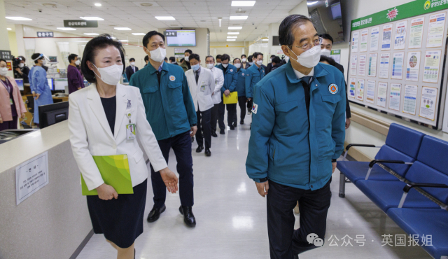 韩国政府与医生彻底决裂？或强迫罢工医生服兵役，2万医生将上街：破罐破摔病人死就死！600 / 作者:放眼看世界 / 帖子ID:313961