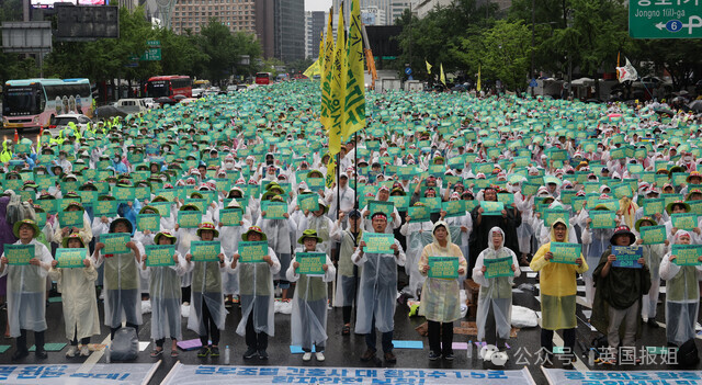 韩国政府与医生彻底决裂？或强迫罢工医生服兵役，2万医生将上街：破罐破摔病人死就死！789 / 作者:放眼看世界 / 帖子ID:313961