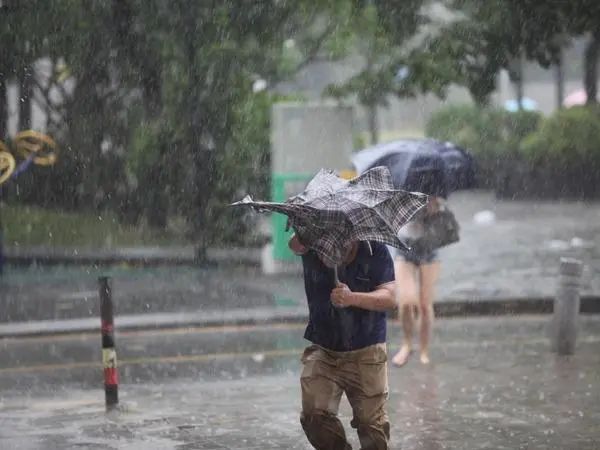 冲上32℃！一大波局部大暴雨+特大暴雨马上杀到！桂林人挺住！826 / 作者:尹以为荣 / 帖子ID:315216