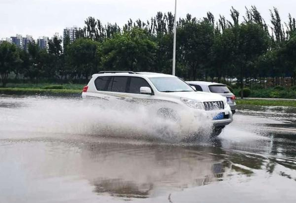 暴雨来袭，桂林这些路段积水无法通行......（附最新路况）594 / 作者:尹以为荣 / 帖子ID:315248