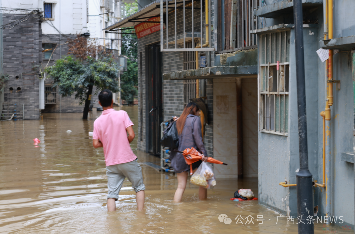 广西局地大暴雨+超警洪水！这市又被淹了……591 / 作者:尹以为荣 / 帖子ID:315878