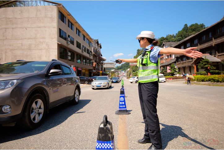 桂林公安交警开展夏季交通安全突出风险专项整治行动237 / 作者:尹以为荣 / 帖子ID:315981